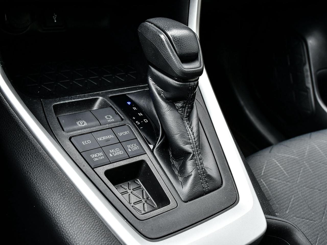 2020 Toyota RAV4 XLE AWD   1OWNER  CERTIFIED  HEATED SEATS  SUNROOF Photo