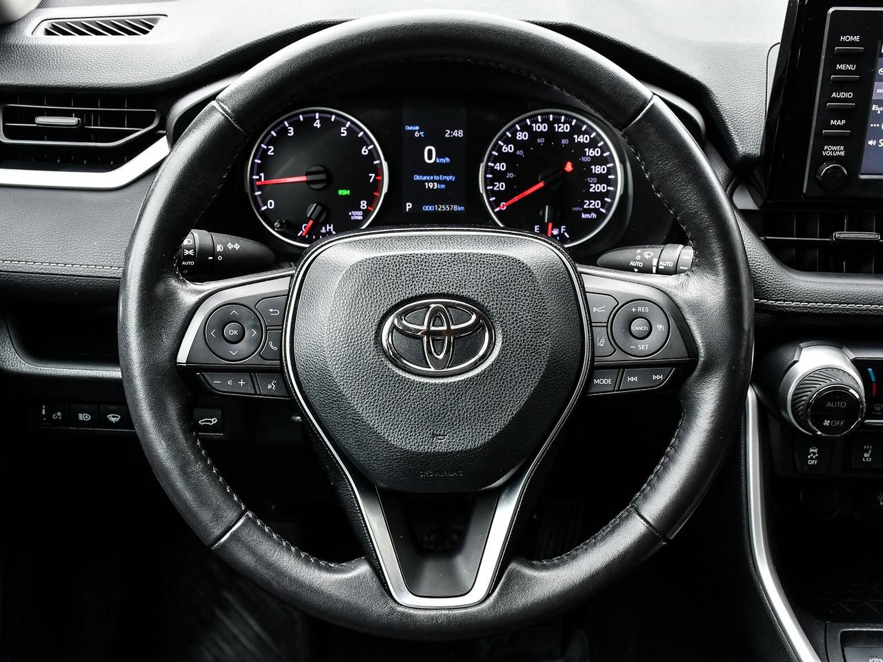 2020 Toyota RAV4 XLE AWD   1OWNER  CERTIFIED  HEATED SEATS  SUNROOF Photo