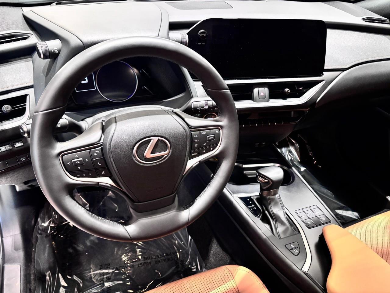 2023 Lexus UX 250H LUXURY PACKAGE - CARFAX CLEAN Photo