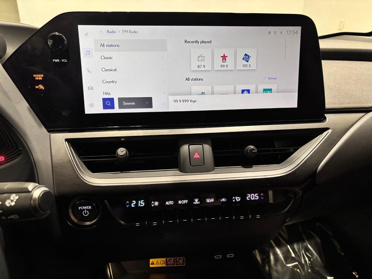 2023 Lexus UX 250H LUXURY PACKAGE - CARFAX CLEAN Photo