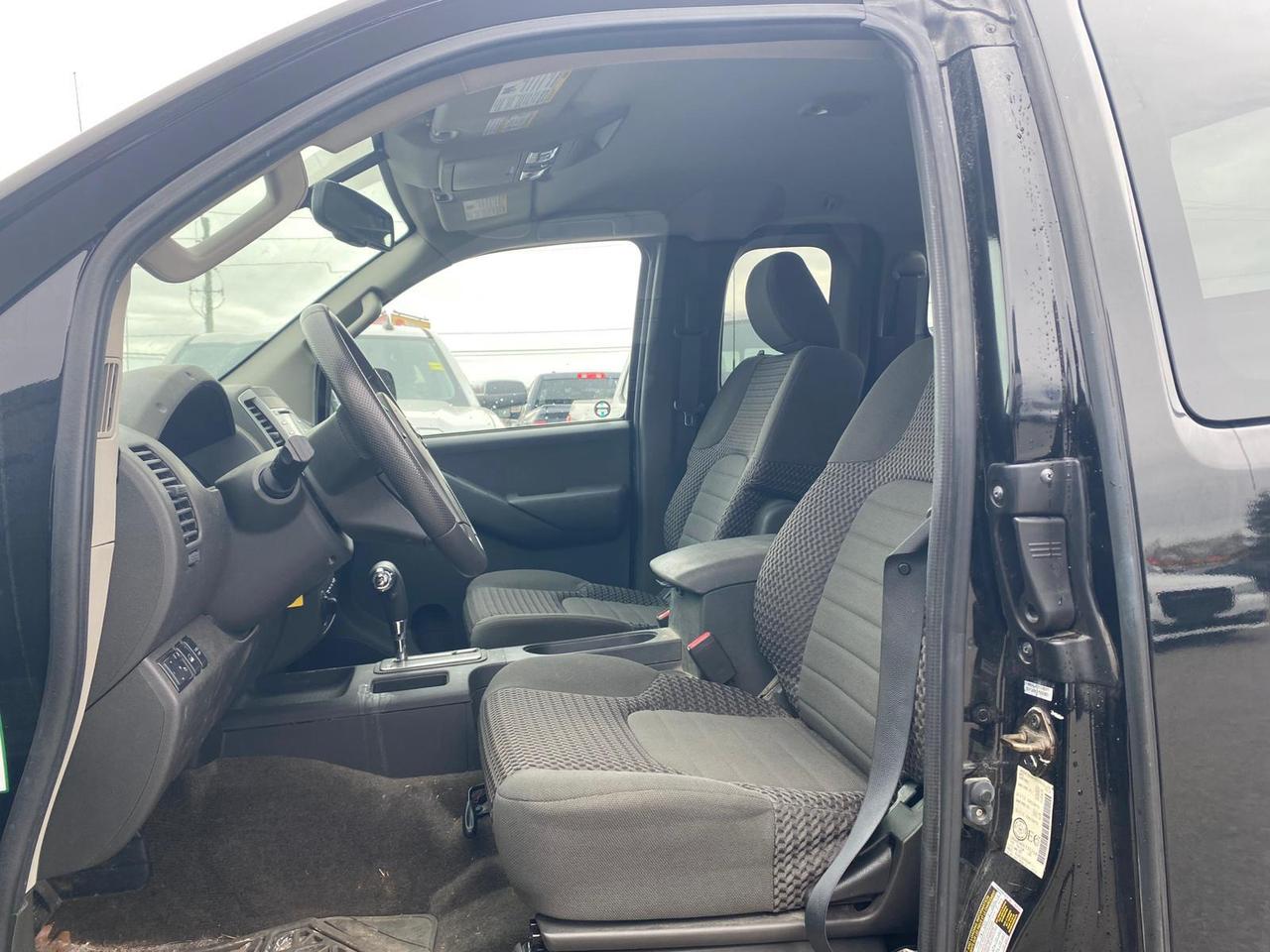 2014 Nissan Frontier SV King Cab 4x4 ~Heated Seats ~Bluetooth ~Camera Photo