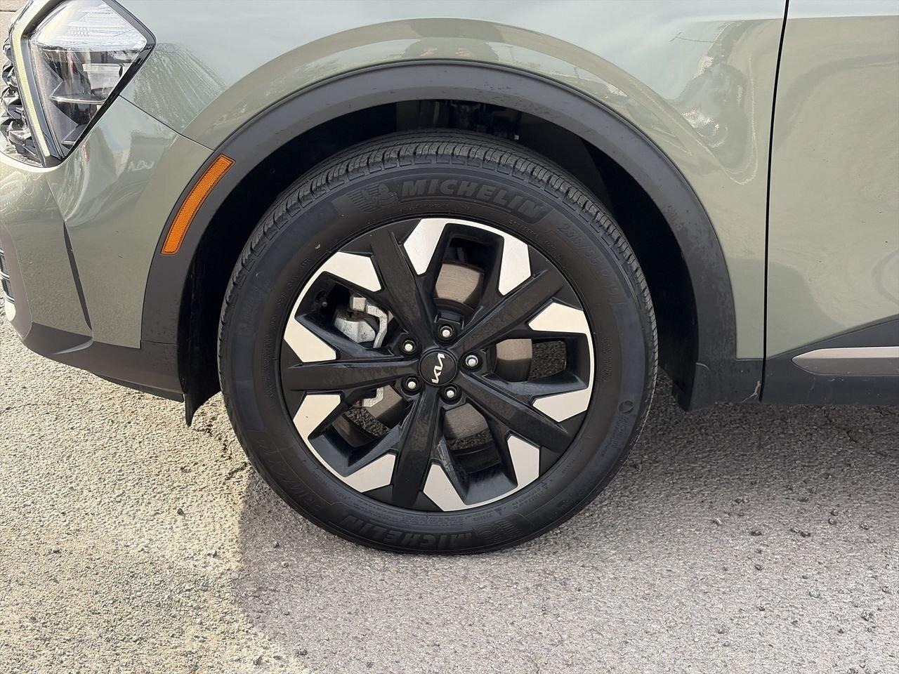 2023 Kia Sportage X-Line AWD Lthr Seats   Wireless Charger   Parking Photo