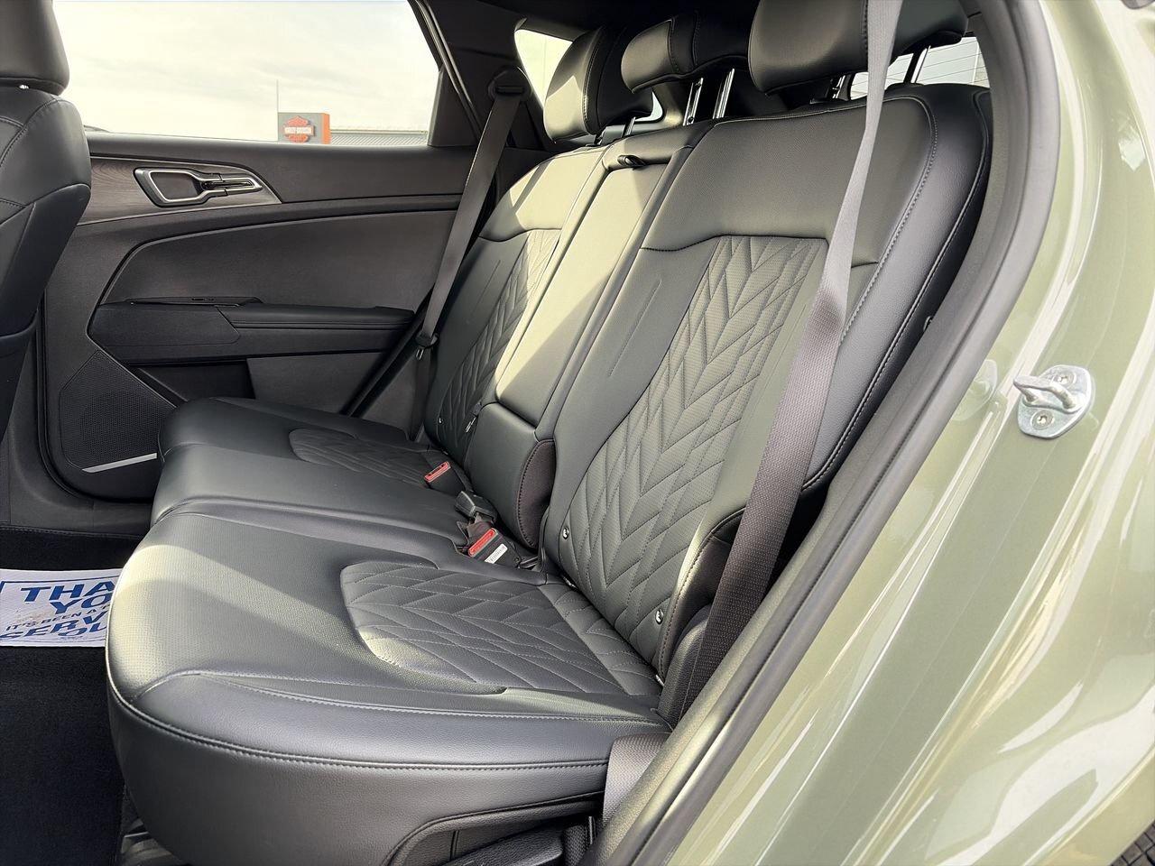 2023 Kia Sportage X-Line AWD Lthr Seats   Wireless Charger   Parking Photo
