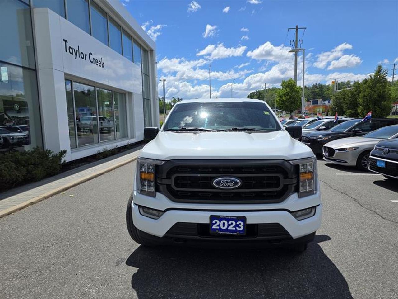 2023 Ford F-150 4x4 - Supercab XLT - 145 WB One-owner vehicle Photo