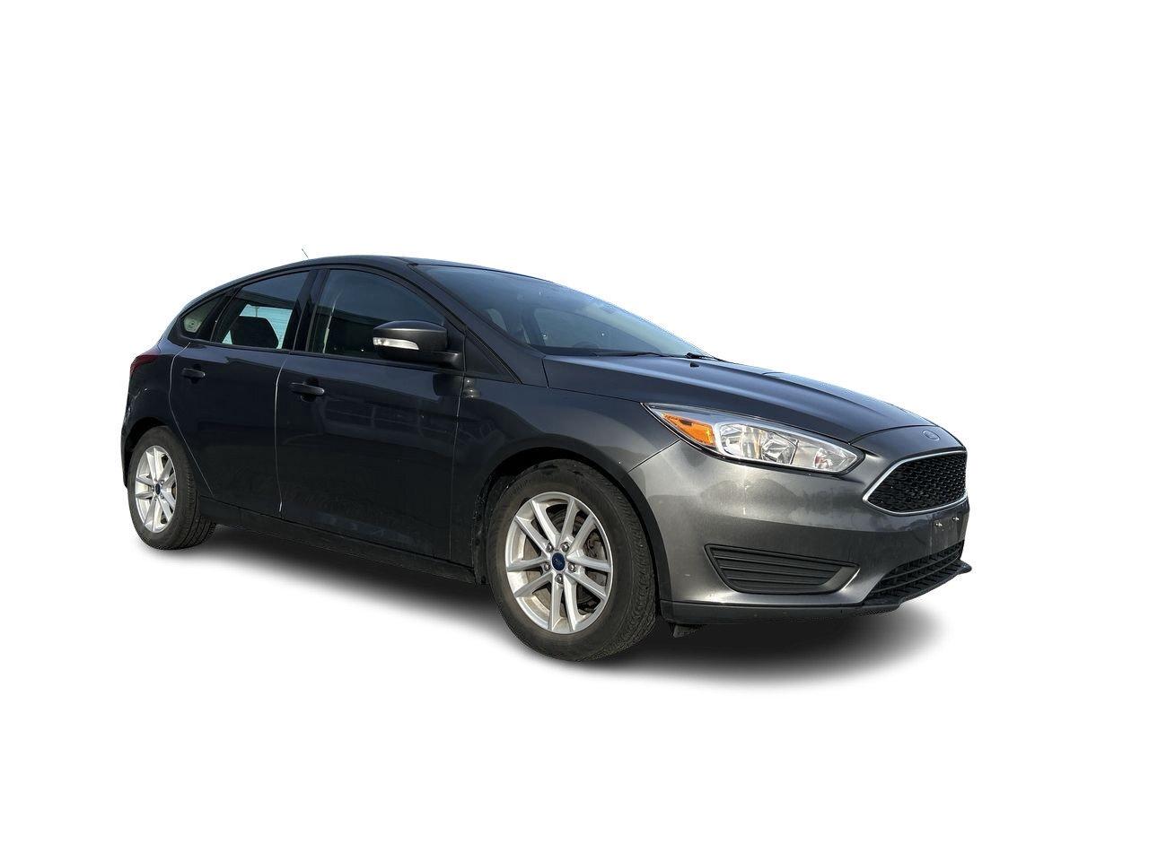 2017 Ford Focus SE Hatchback Clean Carfax   Htd Seats   Rear Camer Photo