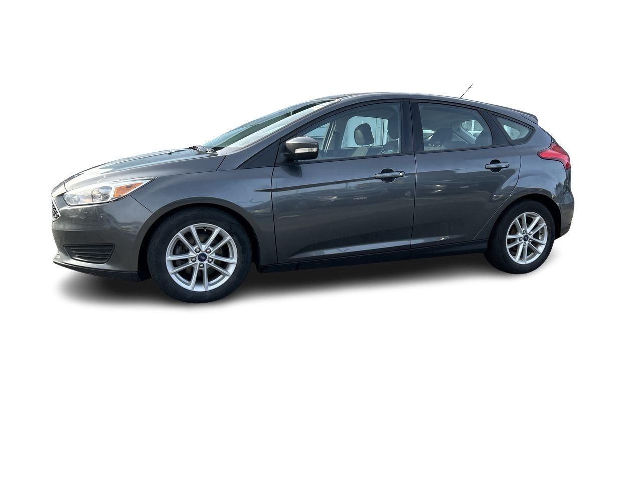 2017 Ford Focus SE Hatchback Clean Carfax   Htd Seats   Rear Camer Photo