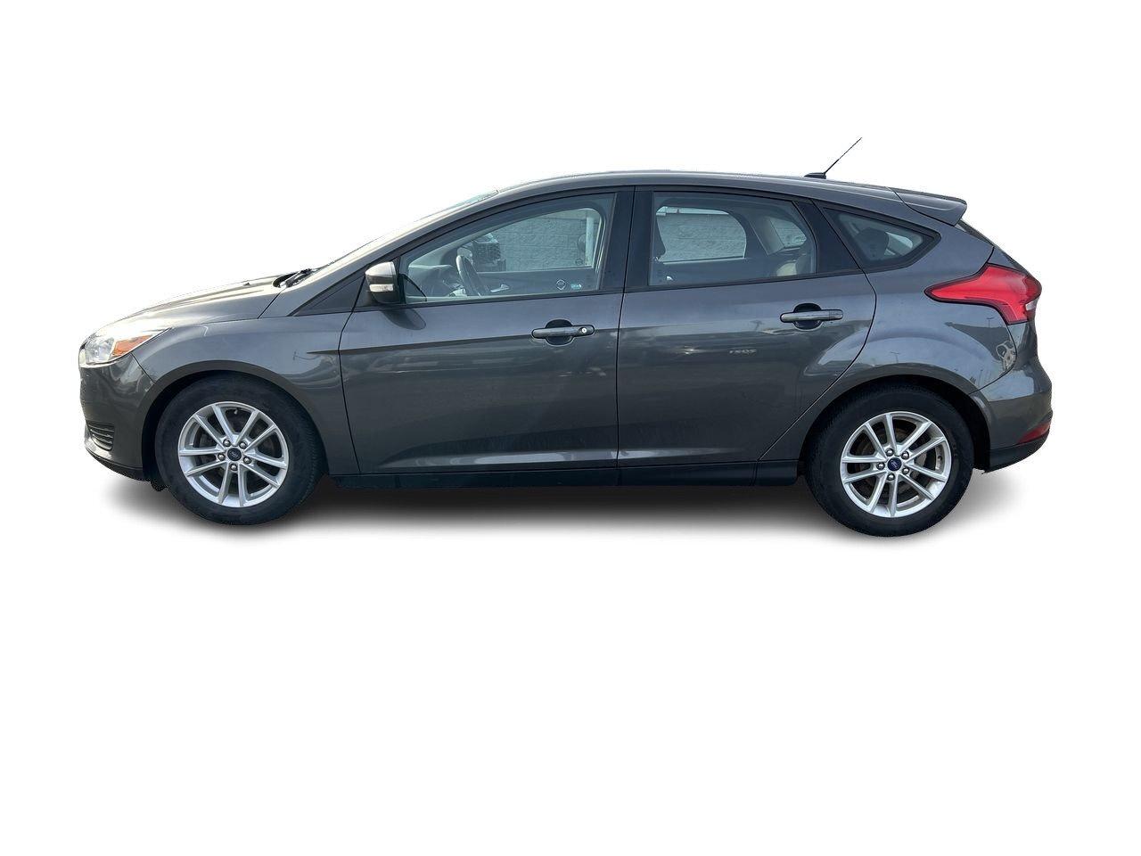 2017 Ford Focus SE Hatchback Clean Carfax   Htd Seats   Rear Camer Photo