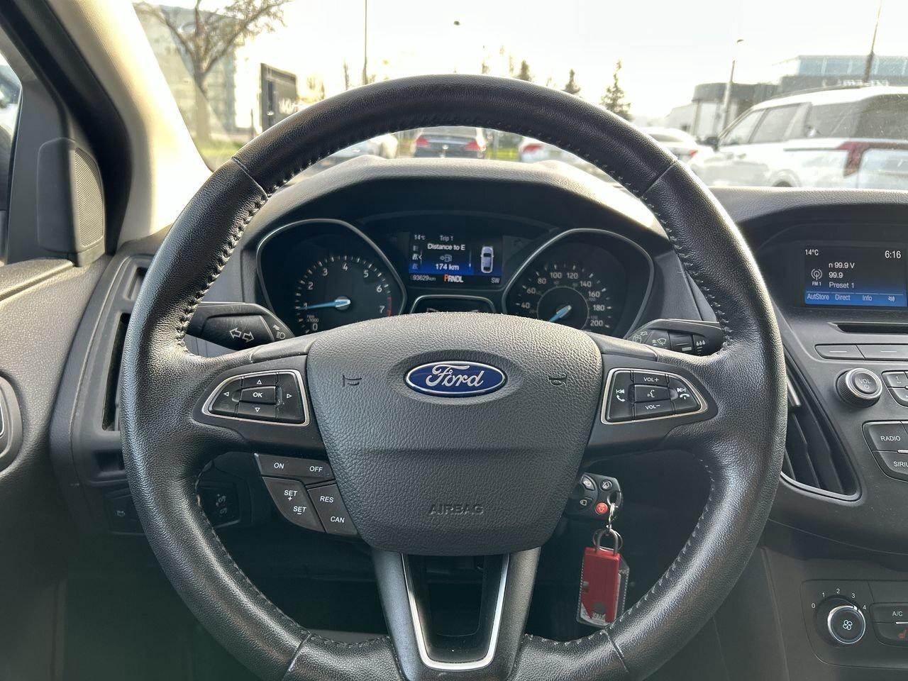 2017 Ford Focus SE Hatchback Clean Carfax   Htd Seats   Rear Camer Photo
