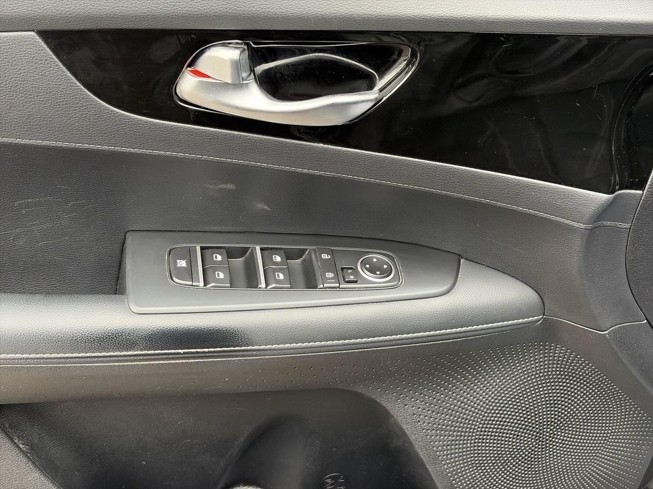 2024 Kia Forte EX Wireless Charger   Htd Seats   Apple CarPlay/An Photo