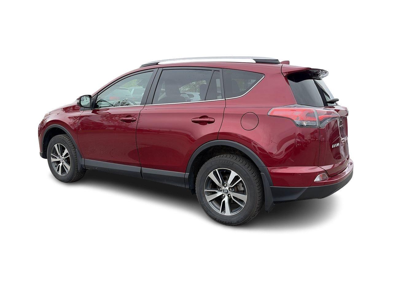 2018 Toyota RAV4 LE All Season & Winter Tire Sets   Backup Cam   Ht Photo