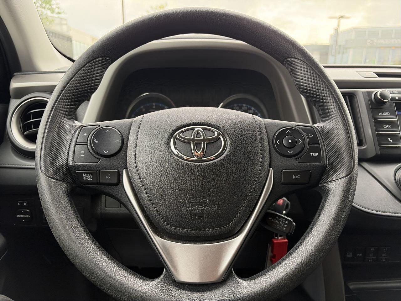 2018 Toyota RAV4 LE All Season & Winter Tire Sets   Backup Cam   Ht Photo