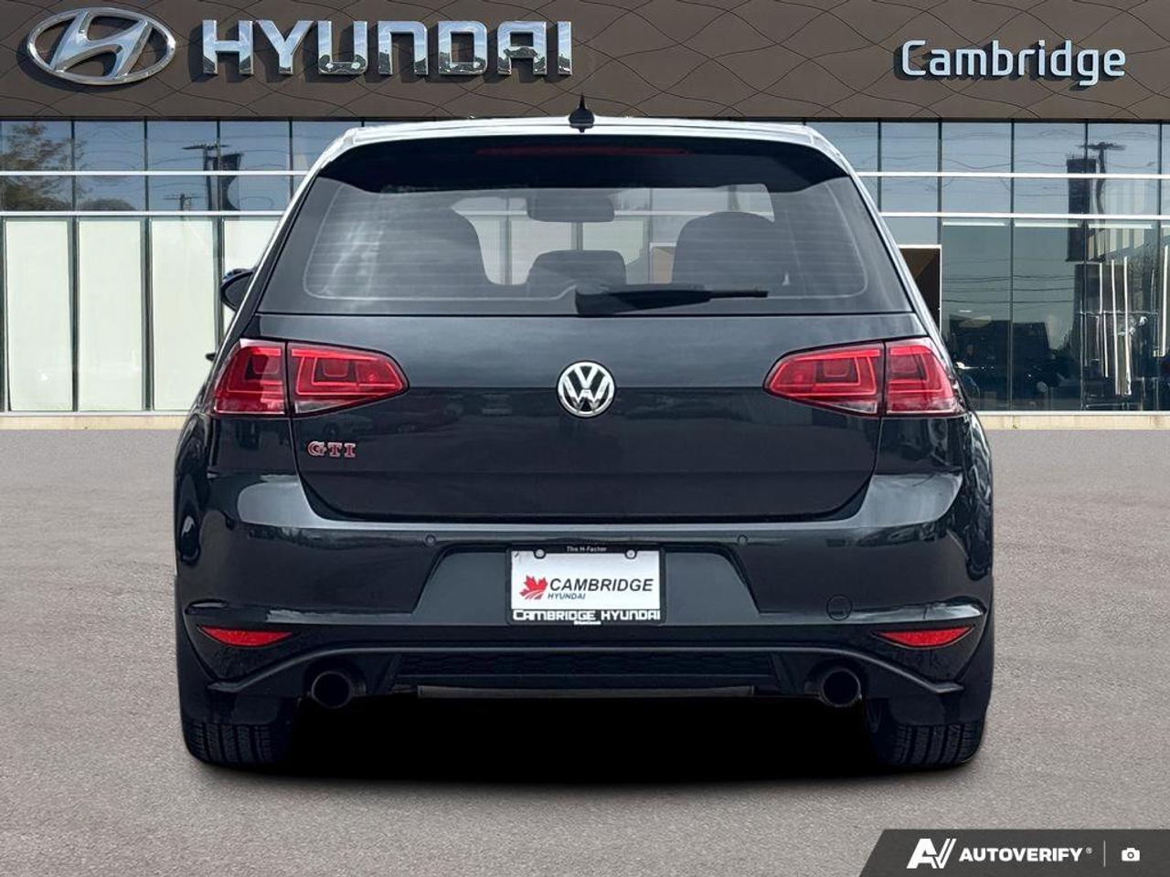 2016 Volkswagen Golf GTI Performance   NO ACCIDENTS   220HP   7.2L/100KM Photo