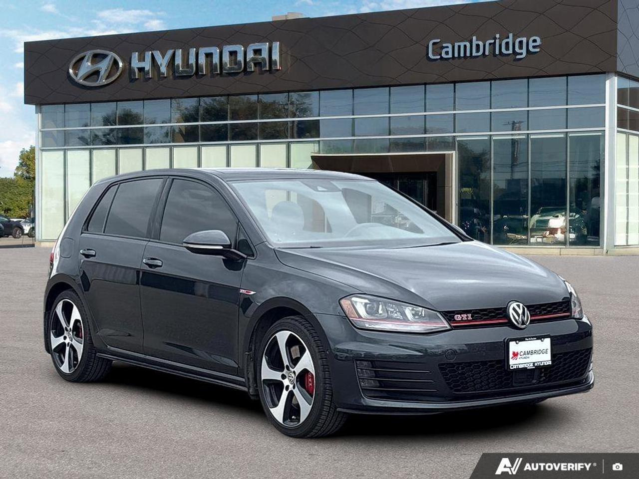 2016 Volkswagen Golf GTI Performance   NO ACCIDENTS   220HP   7.2L/100KM Photo