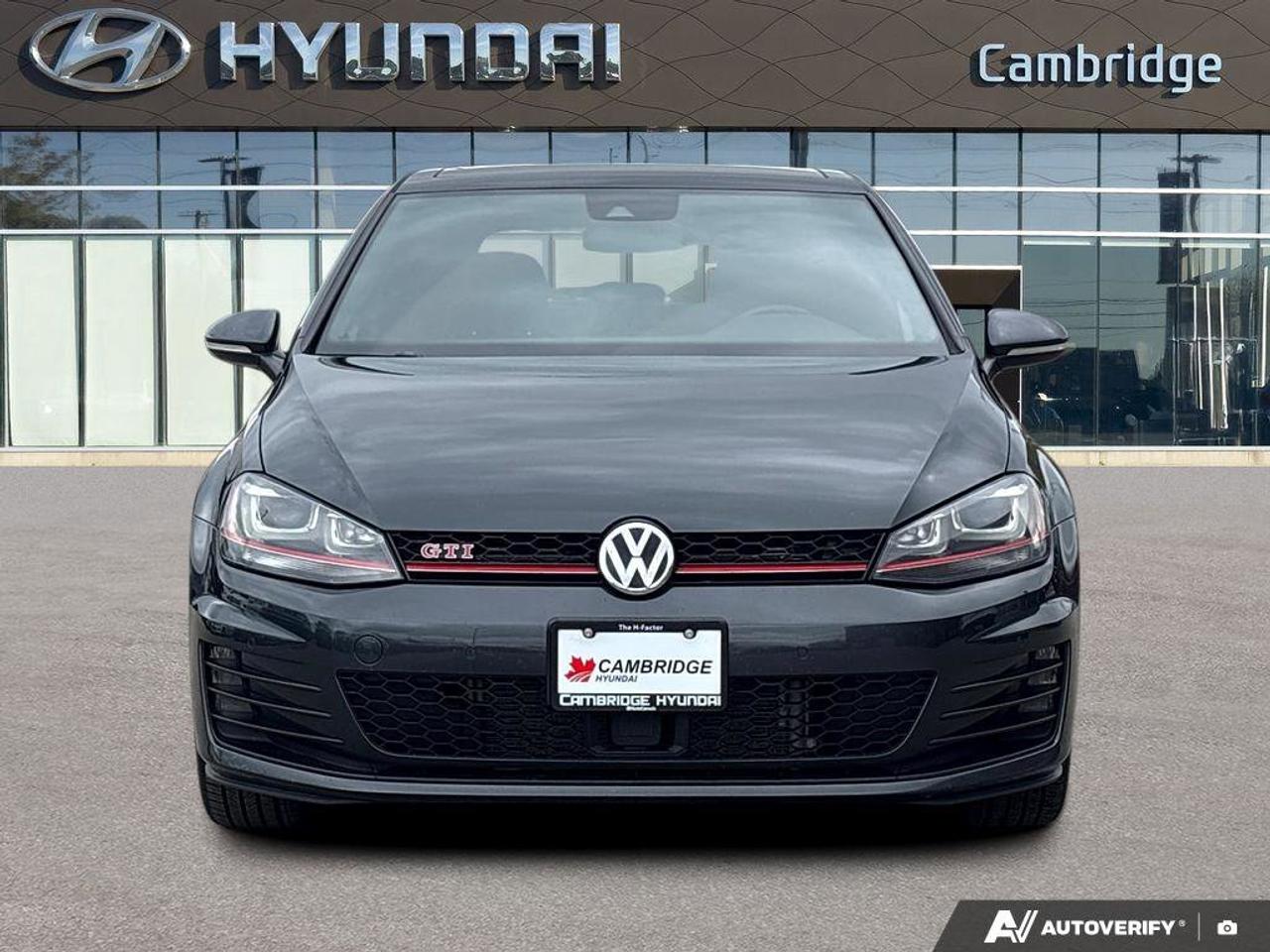 2016 Volkswagen Golf GTI Performance   NO ACCIDENTS   220HP   7.2L/100KM Photo