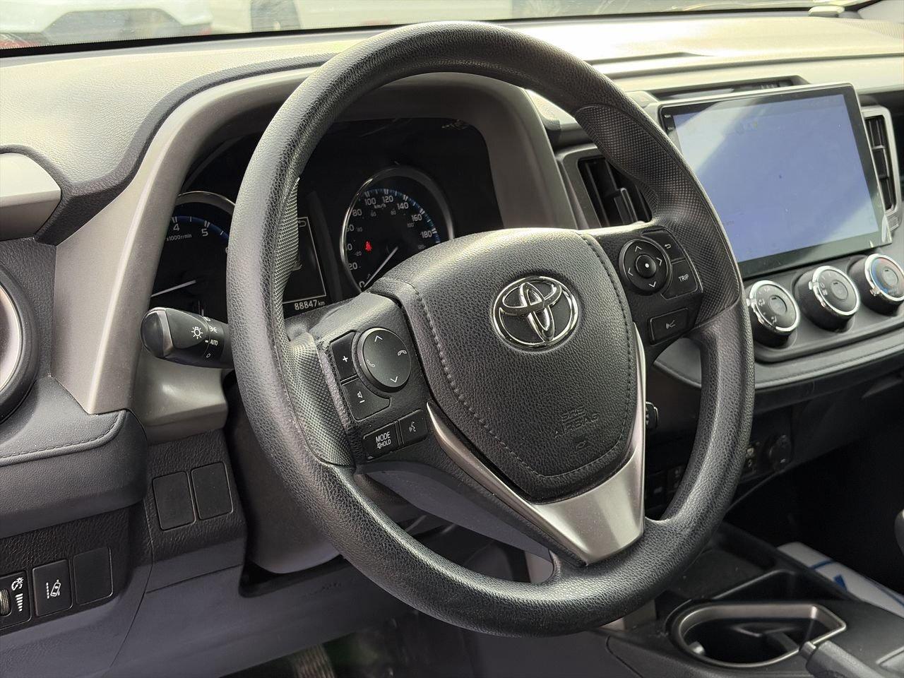 2018 Toyota RAV4 LE All Season & Winter Tire Sets   Backup Cam   Ht Photo