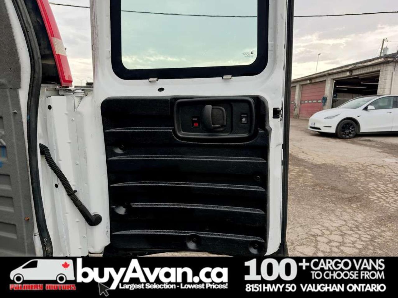 2013 Chevrolet Express 3500 Shelves + Divider V8 Photo