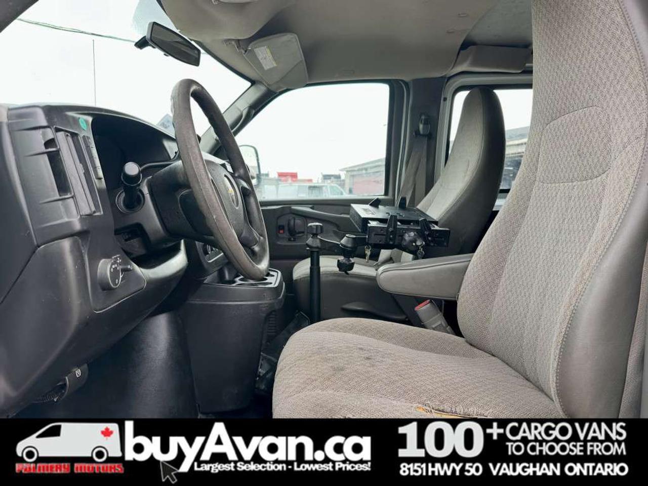 2013 Chevrolet Express 3500 Shelves + Divider V8 Photo