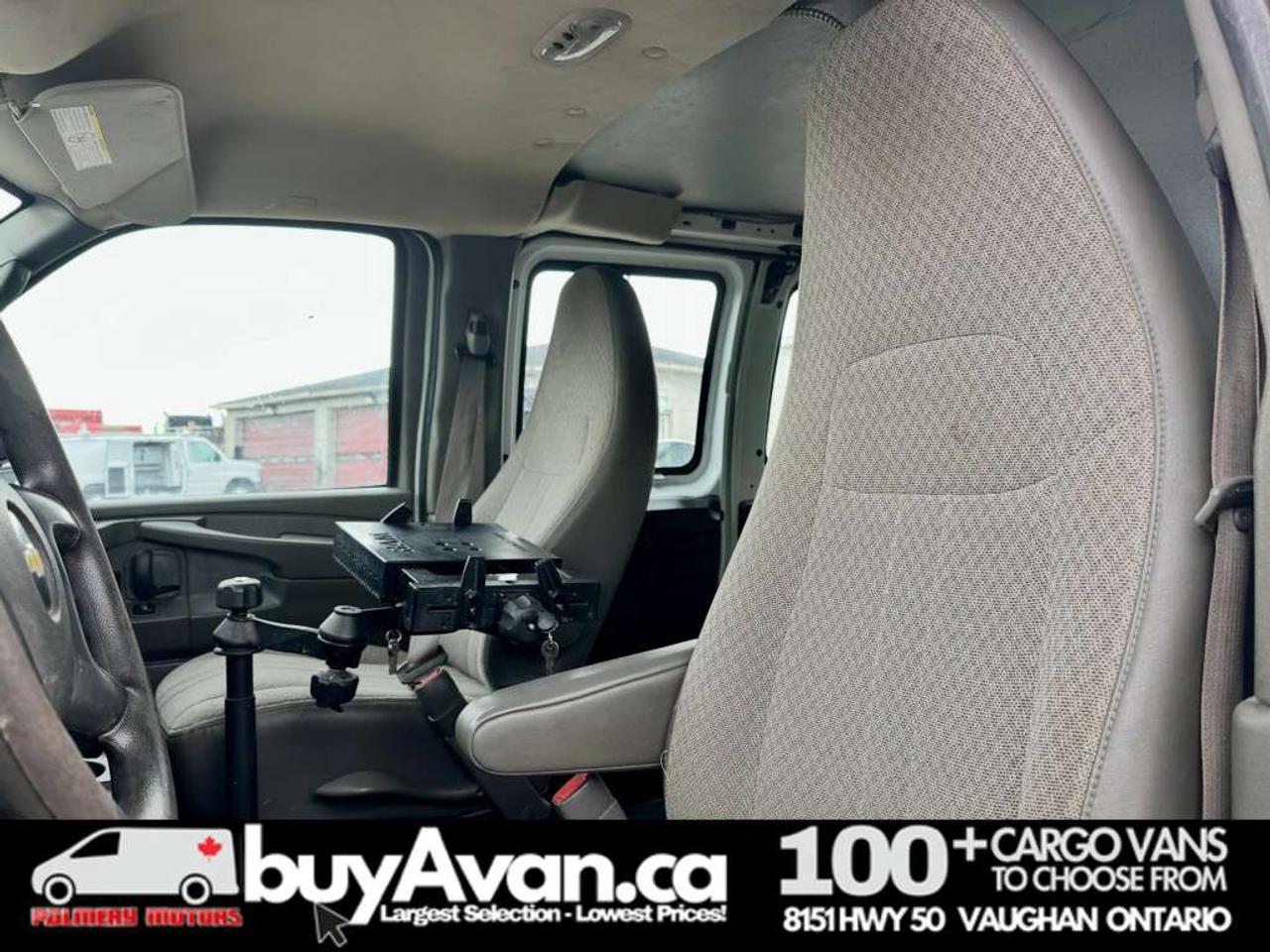 2013 Chevrolet Express 3500 Shelves + Divider V8 Photo