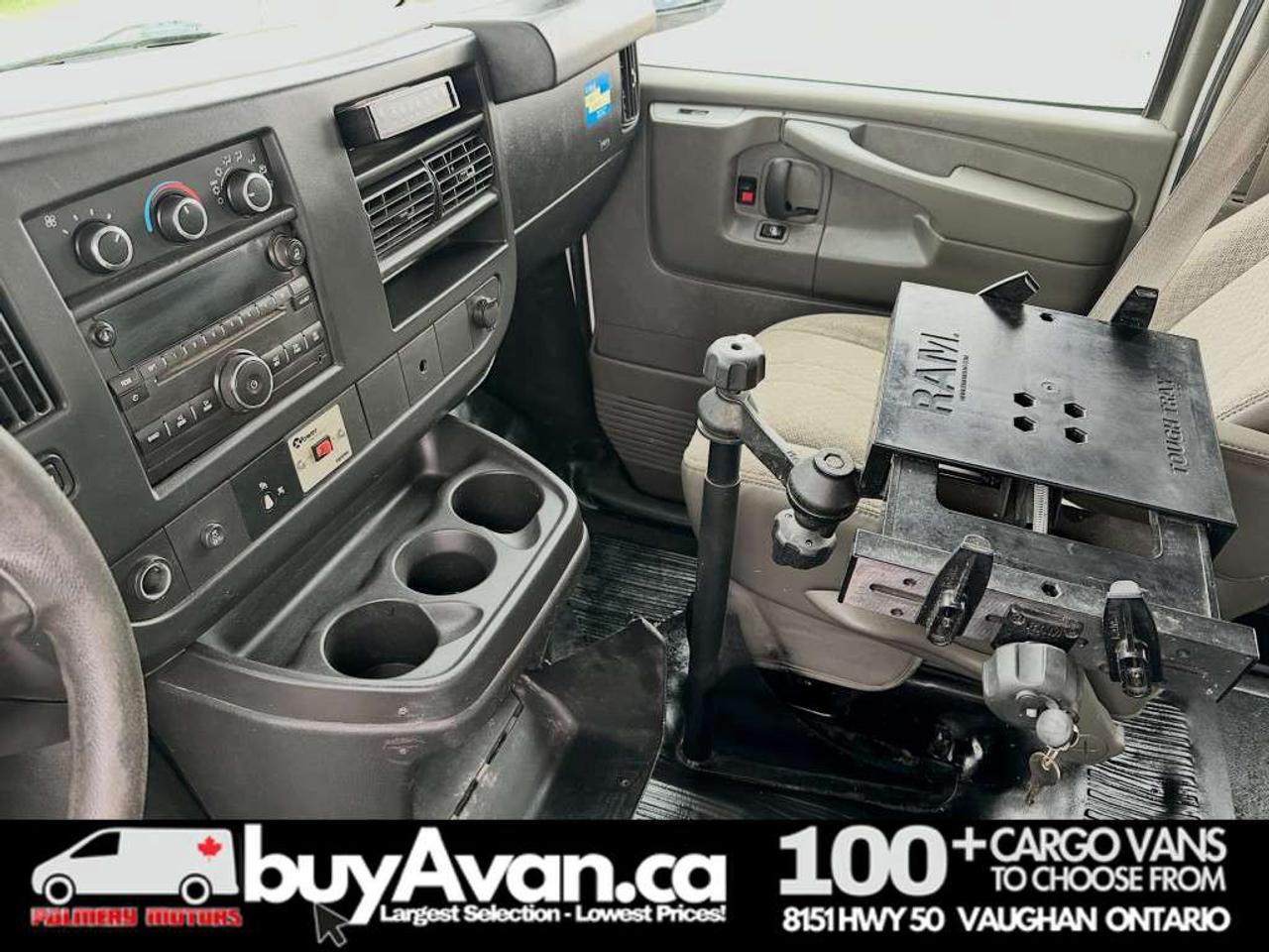 2013 Chevrolet Express 3500 Shelves + Divider V8 Photo