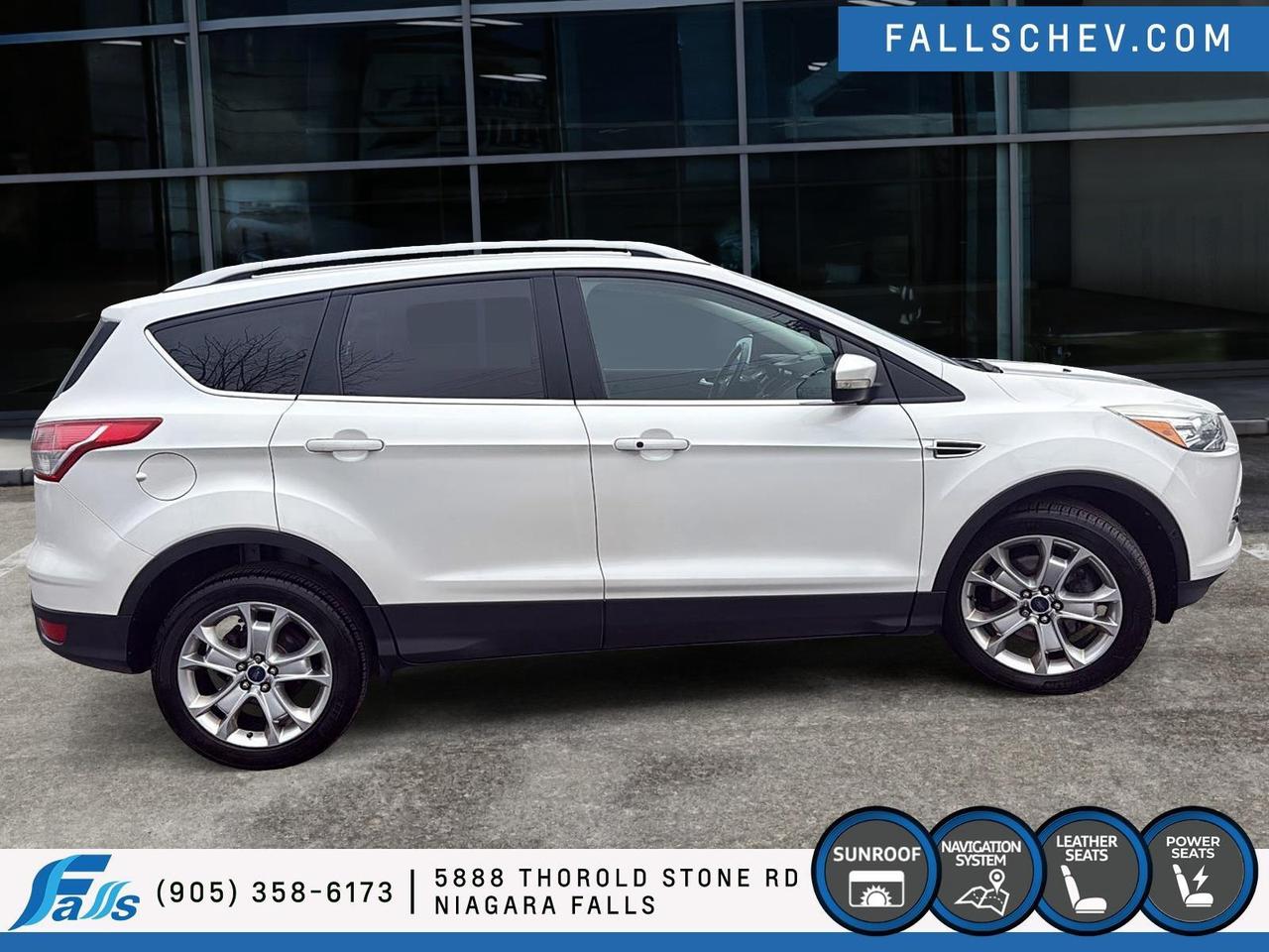 2016 Ford Escape Titanium LEATHER,SUNROOF,NAV,AWD Photo