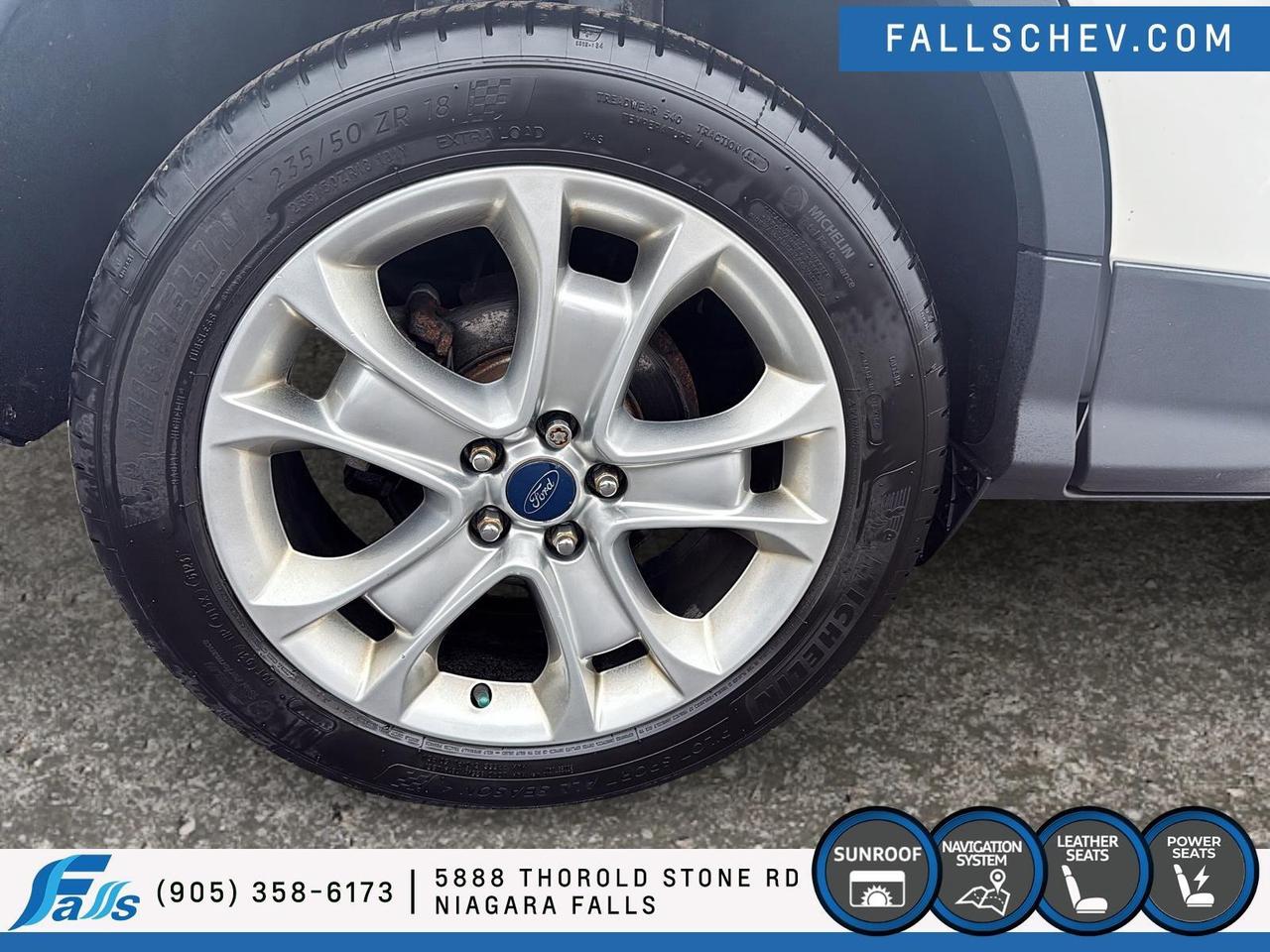 2016 Ford Escape Titanium LEATHER,SUNROOF,NAV,AWD Photo