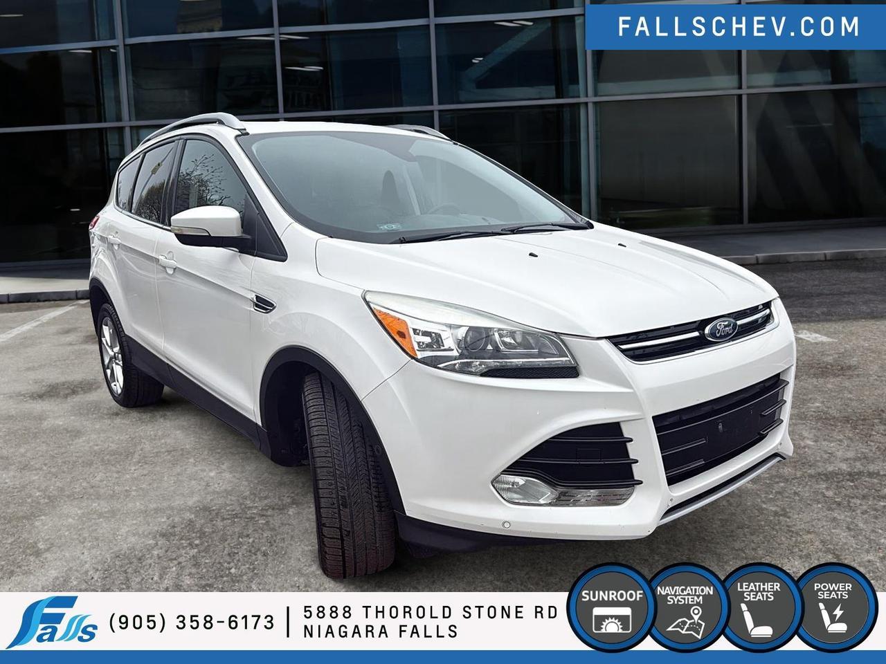 2016 Ford Escape Titanium LEATHER,SUNROOF,NAV,AWD Photo