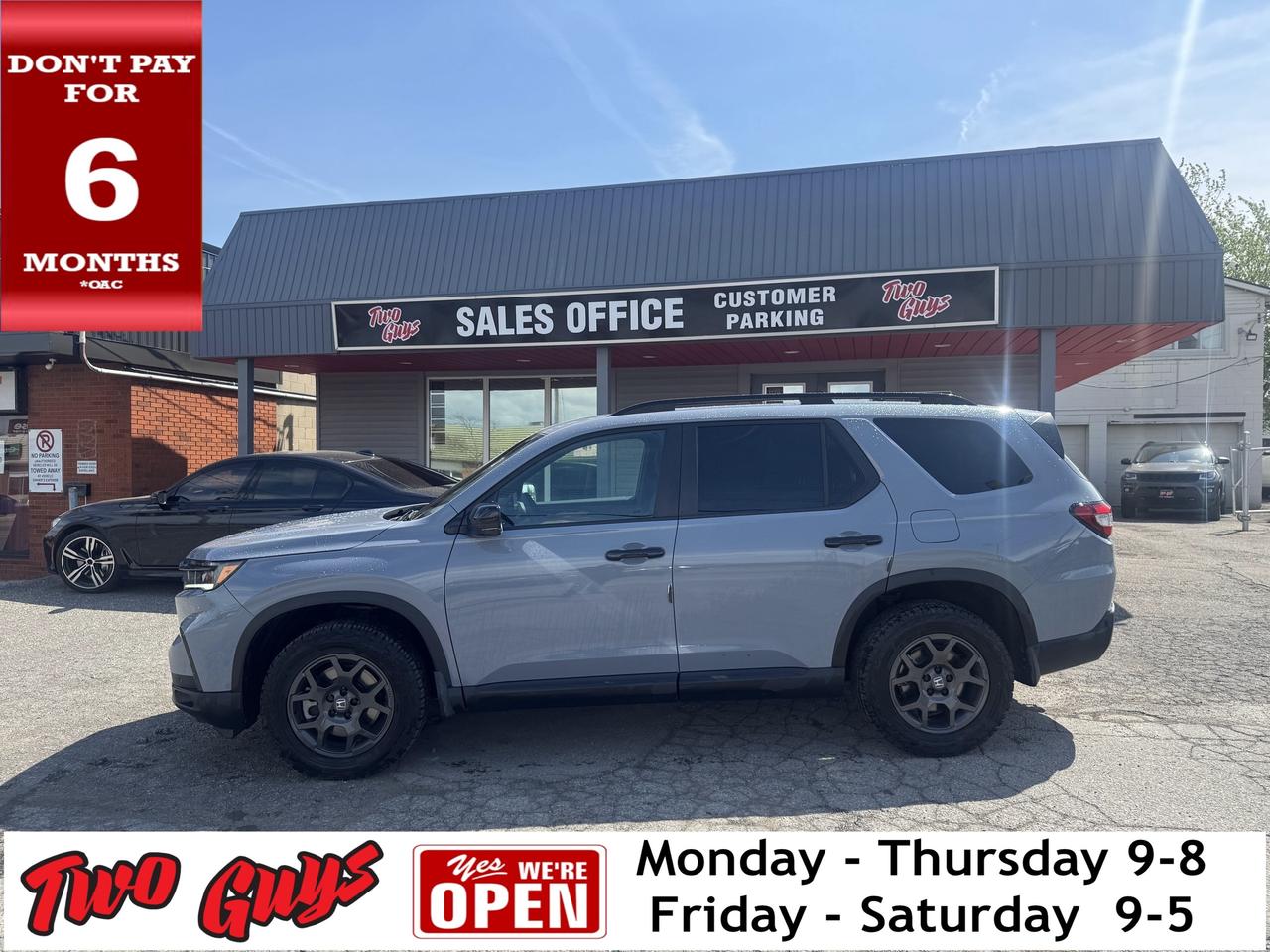 2024 Honda Pilot TrailSport AWD Leather Panoroof Back Up Cam 7 Pass Photo