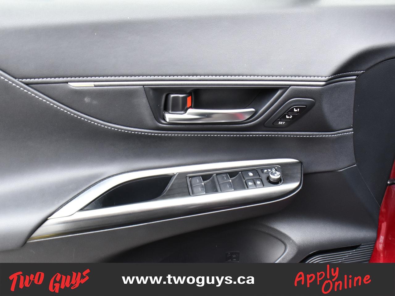 2021 Toyota Venza Limited AWD Panoroof Leather Nav Back Up Camera Photo