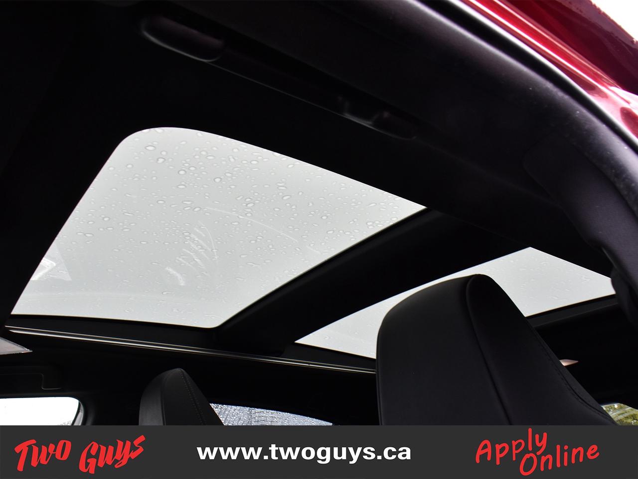 2021 Toyota Venza Limited AWD Panoroof Leather Nav Back Up Camera Photo