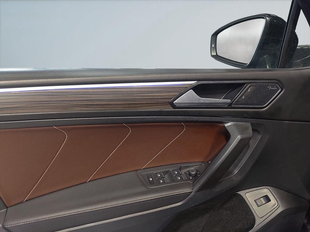2022 Volkswagen Tiguan Highline R-Line 4MOTION   Panoramic Roof   Rare 2- Photo