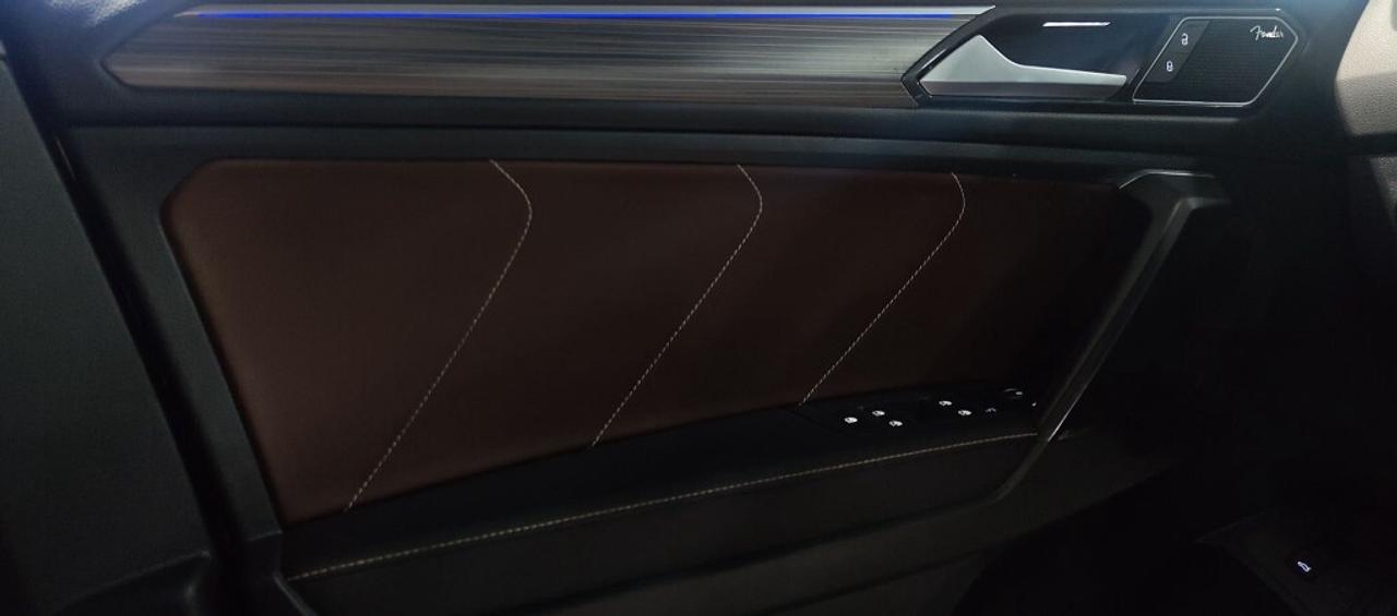 2022 Volkswagen Tiguan Highline R-Line 4MOTION   Panoramic Roof   Rare 2- Photo