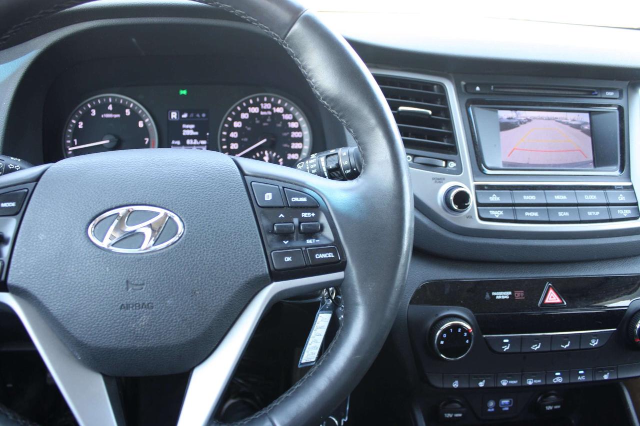 2017 Hyundai Tucson AWD 4DR 2.0L PREMIUM Photo