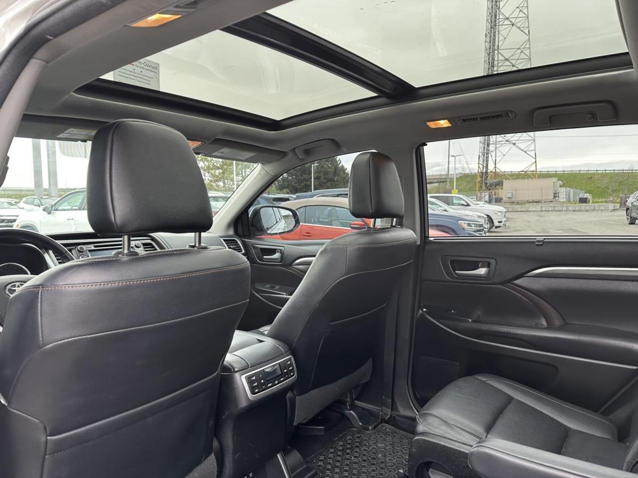 2018 Toyota Highlander AWD limited Photo