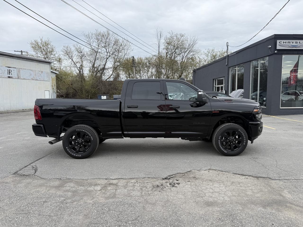 2026 RAM 3500 Big Horn 4x4 Crew Cab Night Edition - Navigation! Photo