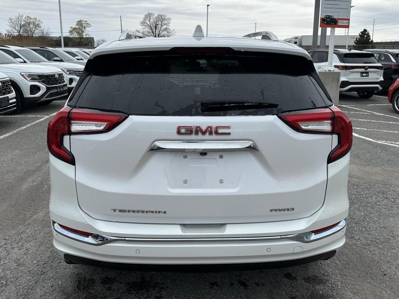 2022 GMC Terrain Denali AWD - 1 OWNER Photo4