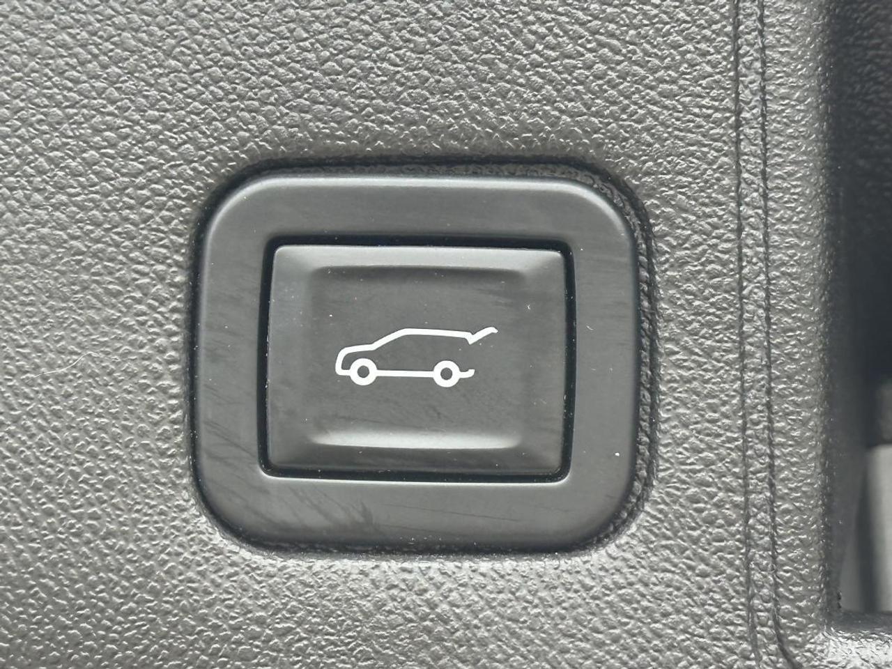 2022 GMC Terrain Denali AWD - 1 OWNER Photo