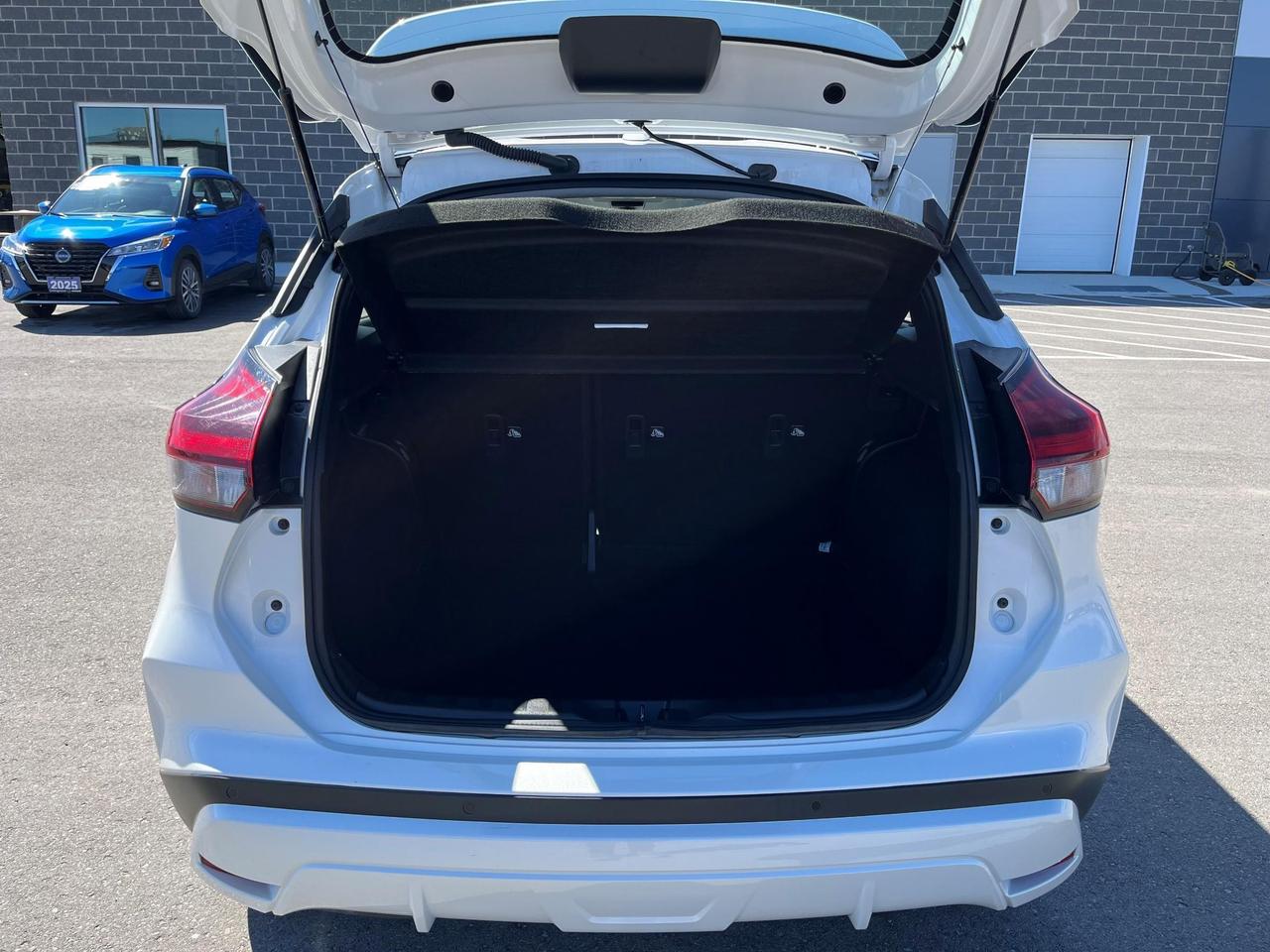2024 Nissan Kicks SR PREMIUM FWD Photo