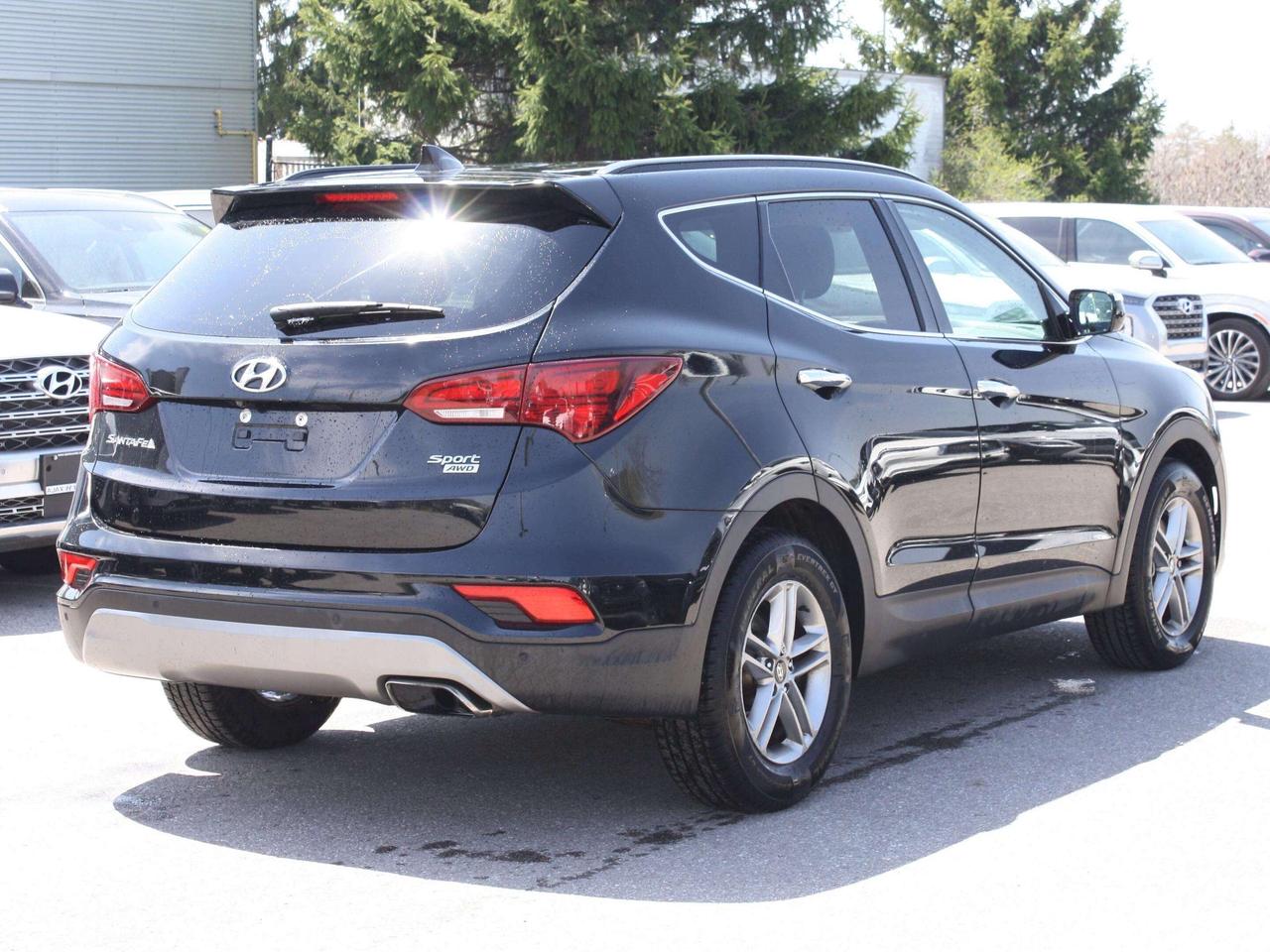2018 Hyundai Santa Fe Sport 2.4L Premium AWD Photo3