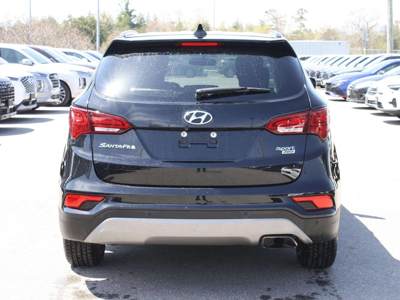 2018 Hyundai Santa Fe Sport 2.4L Premium AWD Photo