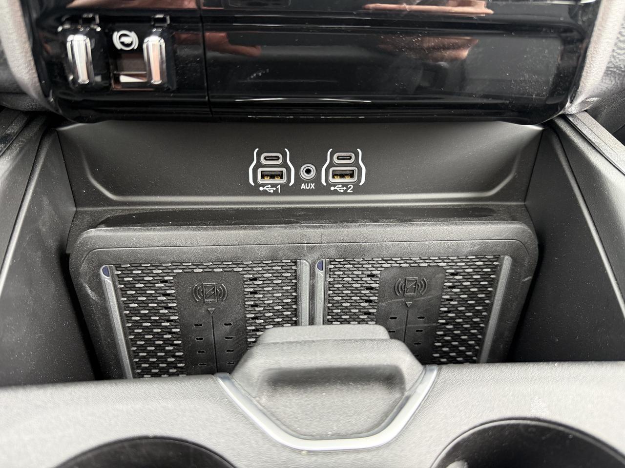 2026 RAM 3500 LARAMIE CREW 4X4 DUALLIE- SUNROOF - AIR SUSP Photo