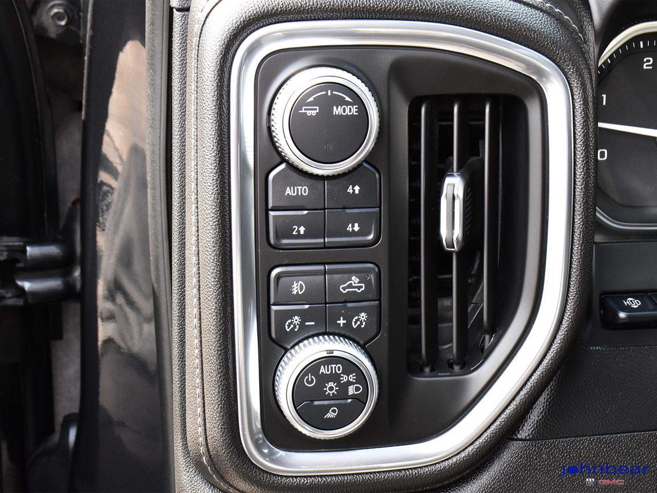 2020 GMC Sierra 3500HD Denali Photo