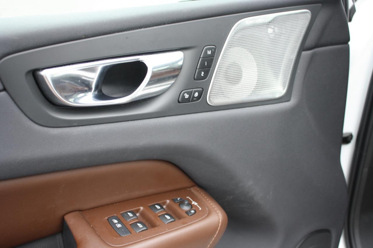 2021 Volvo XC60 Recharge  Photo