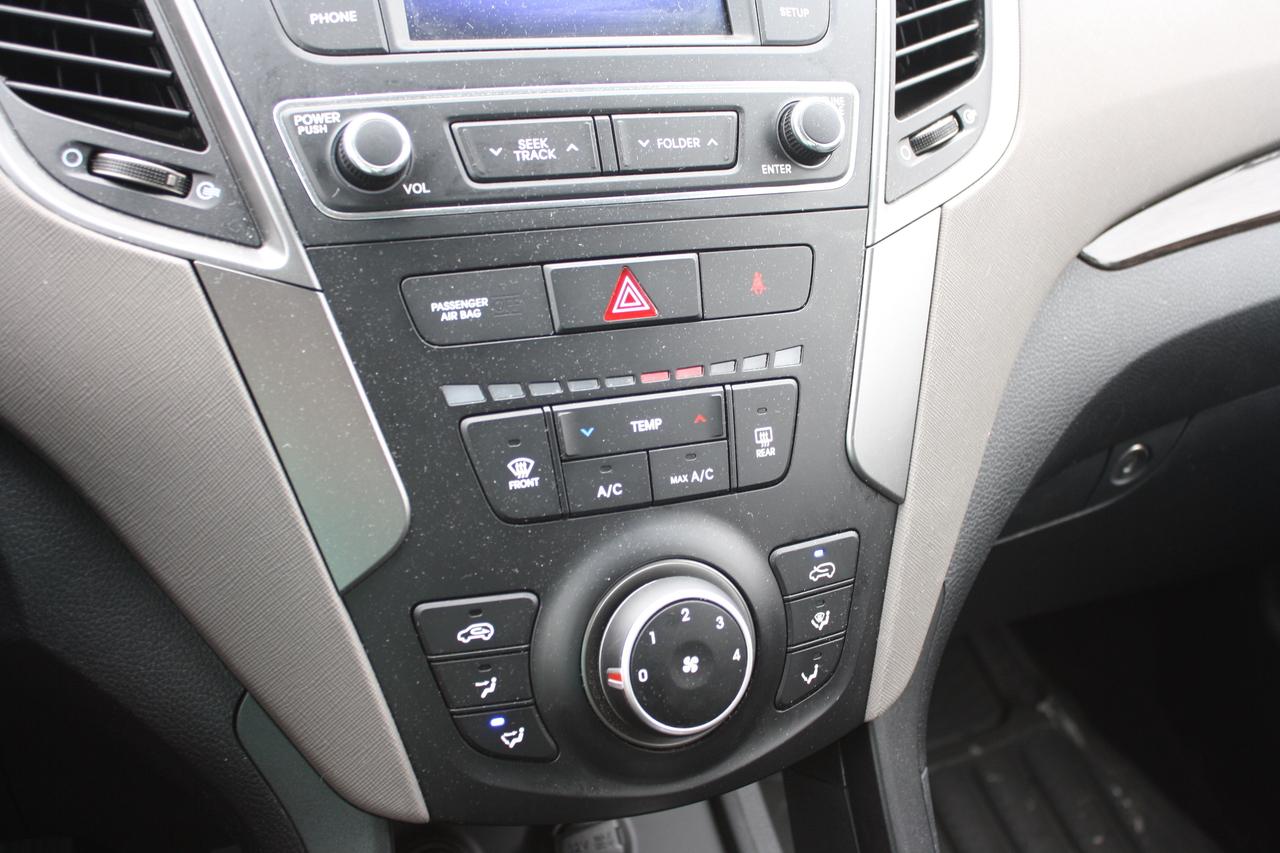 2018 Hyundai Santa Fe Sport 2.4L FWD Photo