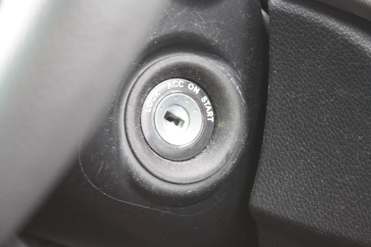 2018 Hyundai Santa Fe Sport 2.4L FWD Photo