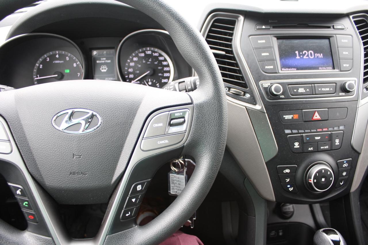 2018 Hyundai Santa Fe Sport 2.4L FWD Photo