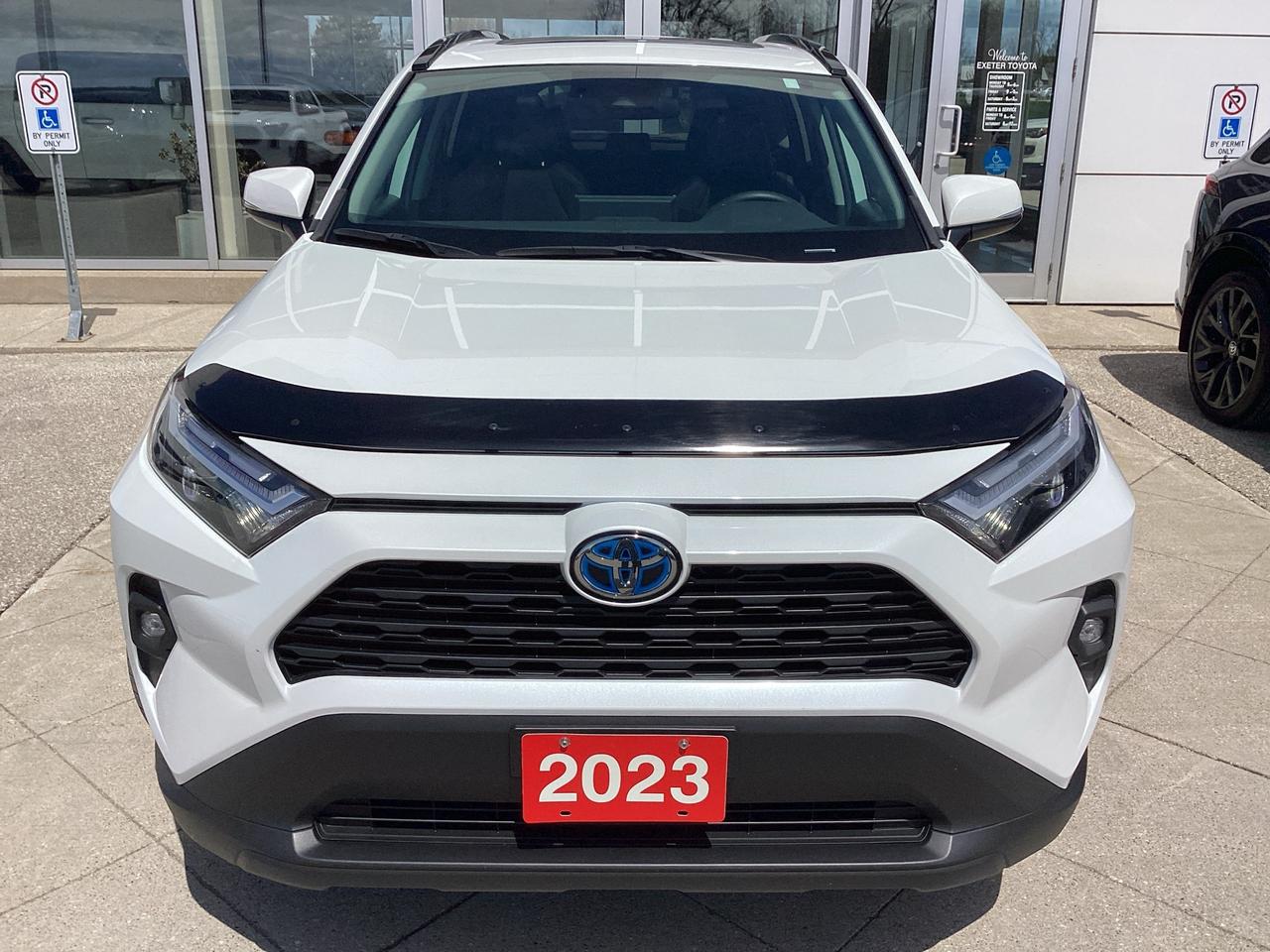 2023 Toyota RAV4 Hybrid XLE PREMIUM AWD Photo