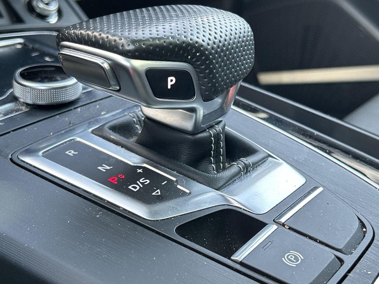 2020 Audi Q5 45 2.0T Technik   Adaptive Air Suspension Photo