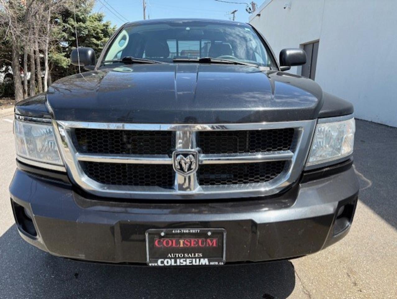 2010 Dodge Dakota SXT 4X4 V8 4.7L ONLY 65KM-SENIOR DRIVEN-CERTIFIED! Photo