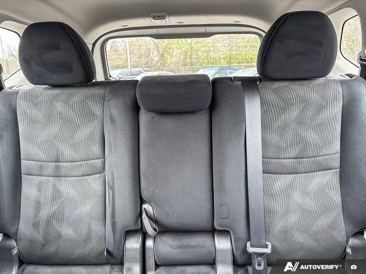 2015 Nissan Rogue S (AS-IS) Photo