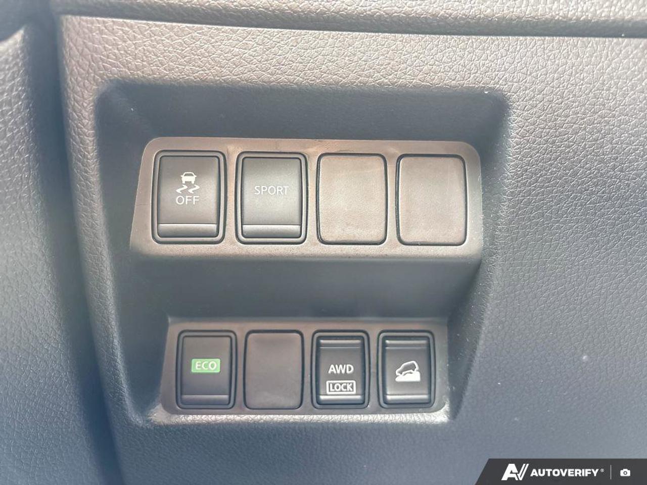 2015 Nissan Rogue S (AS-IS) Photo